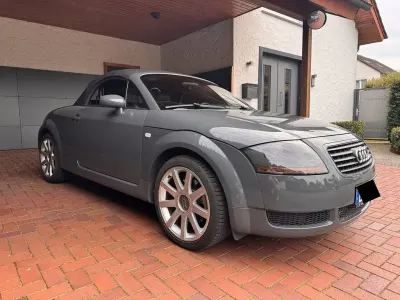 Gebraucht Audi TT Roadster Sport 180 PS (132 kW) 2000 Grau Cabrio