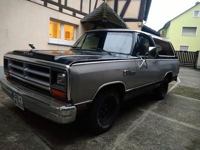 Usata Dodge Charger 150 CV (110 kW) 1987 Nero SUV