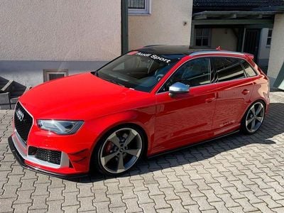 Gebraucht Audi RS3 Sport 367 PS (269 kW) 2016 Rot Limousine