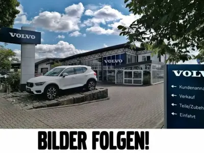 Gebraucht Volvo XC40 129 PS (94 kW) 2022 Schwarz SUV
