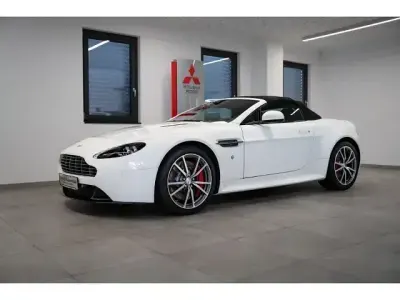 Second-hand Aston Martin V8 Vantage 2018 Alb Coupe
