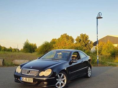 Mercedes C180