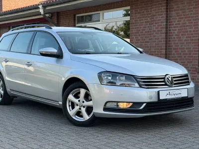 Gebraucht VW Passat 140 PS (102 kW) 2011 Silber Kombi