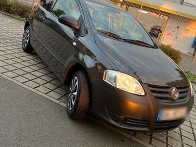 Gebraucht VW Fox 55 PS (40 kW) 2010 Grau Kleinwagen