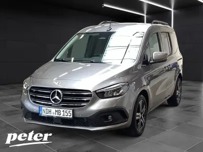 Gebraucht Mercedes T180 116 PS (85 kW) 2025 Chromitgrau metallic Van / Kleinbus