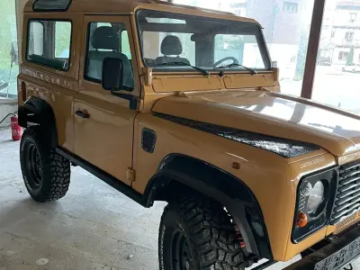 Gebraucht Land Rover Defender 180 PS (132 kW) 2000 Gelb SUV