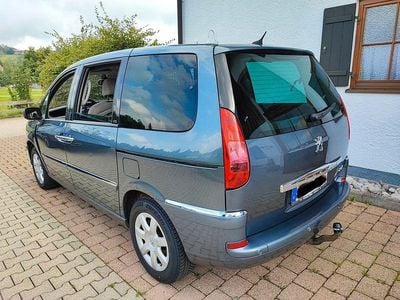 Gebraucht Peugeot 807 Premium 170 PS (125 kW) 2009 Grau Van / Kleinbus