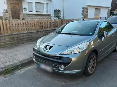 Gebraucht Peugeot 207 CC Roland Garros 120 PS (88 kW) 2008 Grün Cabrio