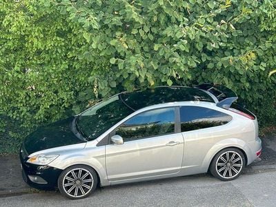 Gebraucht Ford Focus 125 PS (91 kW) 2010 Grau Limousine