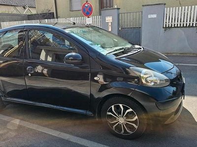 Usata Toyota Aygo 68 CV (50 kW) 2006 Nero Utilitaria