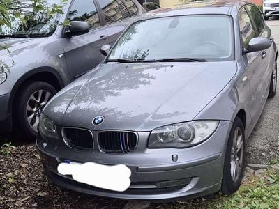 Grau Gebraucht 2008 BMW 118 Kleinwagen | 4.300 € (Fairer Preis)