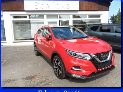 Gebraucht Nissan Qashqai Tekna 159 PS (116 kW) 2019 Rot SUV