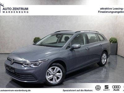 Gebraucht VW Golf VIII Life 131 PS (96 kW) 2023 Grau Kombi