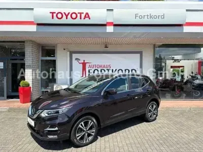 Gebraucht Nissan Qashqai Acenta+ 150 PS (110 kW) 2019 Violett SUV