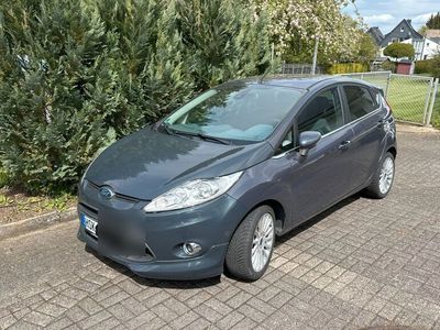 gebraucht Ford Fiesta 1,4 Titanium