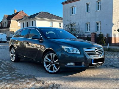 Gebraucht Opel Insignia 160 PS (117 kW) 2012 Grau Kombi