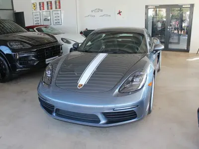 Neu Porsche 718 Edition 299 PS (219 kW) 2026 Grau