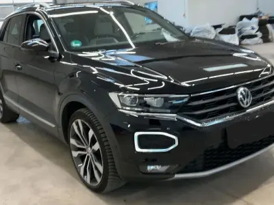 Usata VW T-Roc Sportline 190 CV (139 kW) 2018 Nero SUV