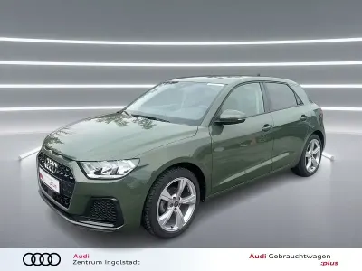Gebraucht Audi A1 Sportback Advanced 95 PS (69 kW) 2025 Distriktgrün metallic Kleinwagen