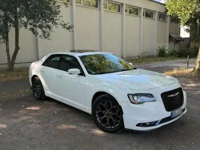 Gebraucht Chrysler 300S 300 PS (220 kW) 2017 Weiß Limousine