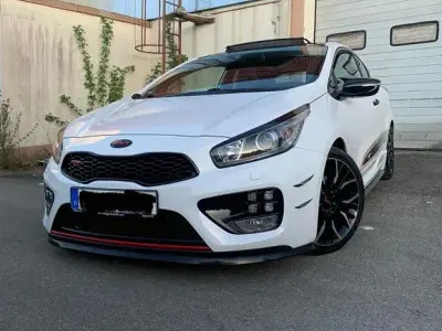 Używany Kia ProCeed GT 204 KM (150 kW) 2014 Biały Hatchback