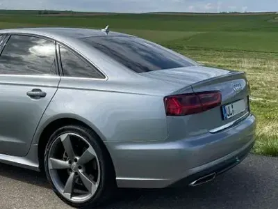 Gebraucht Audi A6 Ambiente 272 PS (200 kW) 2015 Grau Limousine