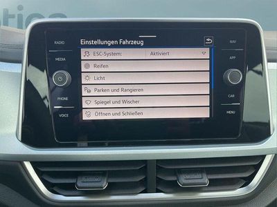 Gebraucht VW T-Roc 116 PS (85 kW) 2025 Silber SUV