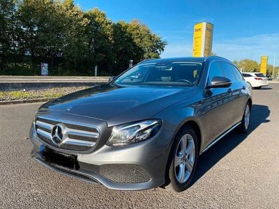 Grau Gebraucht 2017 Mercedes E220 Avantgarde Kombi | 19.200 € (Guter Preis)