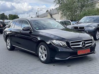 gebraucht Mercedes E220 T AVANTGARDE 4M AHK MEMO STHZ BURMESTER DISTRO