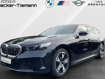Gebraucht BMW i5 Comfort Edition 250 kW (340 PS) 2024 Schwarz Kombi
