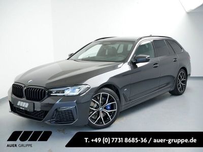 Grau Gebraucht 2023 BMW 520 M Sport Kombi | 65.880 €
