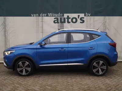 Occasion MG ZS Luxury 105 kW (143 ch) 2019 Bleue Berline