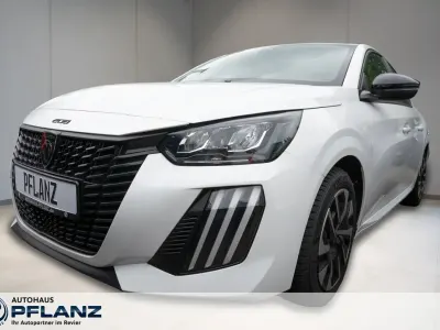 Gebraucht Peugeot 208 Active 101 PS (74 kW) 2024 Weiss Kleinwagen
