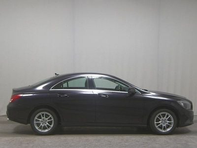 Gebraucht Mercedes CLA180 122 PS (89 kW) 2014 Violett Limousine