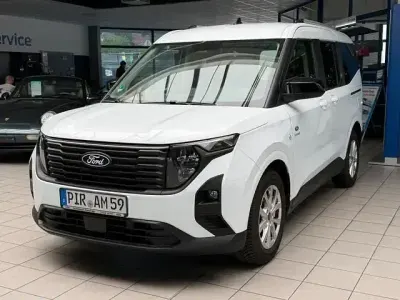 Gebraucht Ford Tourneo Courier Titanium 125 PS (91 kW) 2024 Weiß Van / Kleinbus
