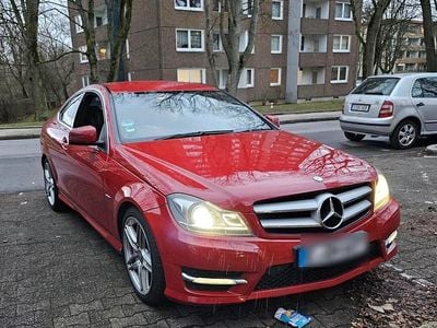 Gebraucht Mercedes C220 AMG 170 PS (125 kW) 2012 Rot Coupé