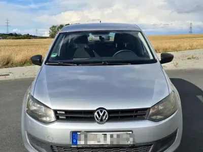 Gebraucht VW Polo Trendline 69 PS (50 kW) 2014 Silber Limousine