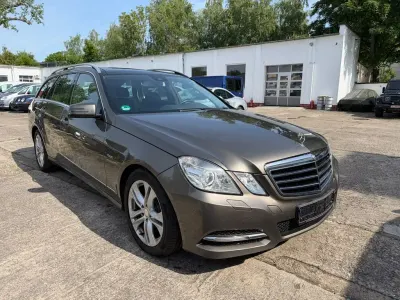 Gebraucht Mercedes E300 231 PS (169 kW) 2011 Grau