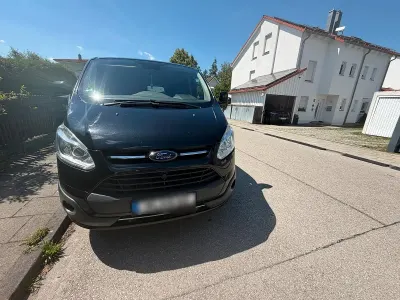 Gebraucht Ford Tourneo 170 PS (125 kW) 2018 Schwarz Van / Kleinbus