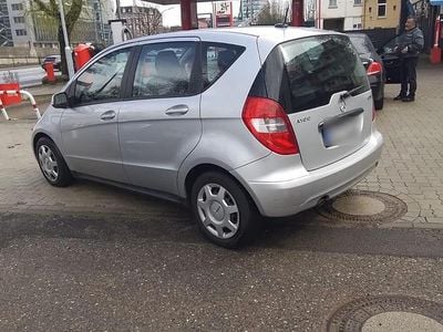 Usata Mercedes A160 90 CV (66 kW) 2009 Argento Berlina