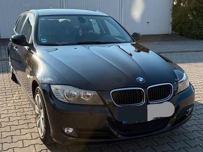 Gebraucht BMW 318 143 PS (105 kW) 2009 Schwarz Kombi