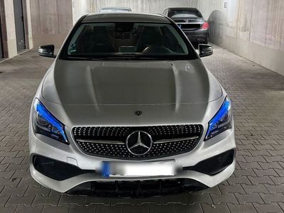 gebraucht Mercedes CLA220 Shooting Brake 4MATIC AMG-Line