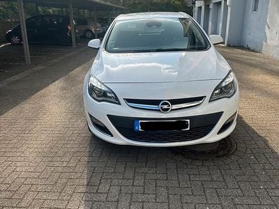 Usata Opel Astra GTC 165 CV (121 kW) 2013 Bianco Berlina
