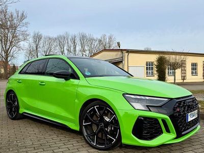 Gebraucht Audi RS3 Ambiente 400 PS (294 kW) 2024 Grün Limousine
