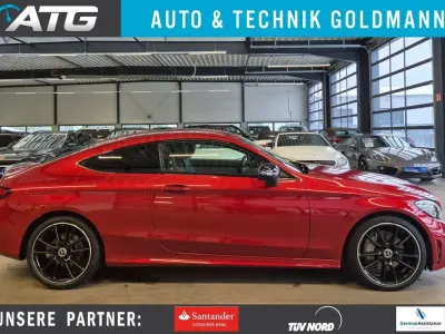 Gebraucht Mercedes C300 AMG line 265 PS (194 kW) 2022 Hyazinthrot (designolack) Coupé