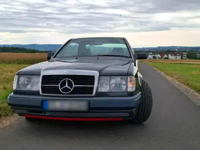 Gebraucht Mercedes 300 169 PS (124 kW) 1988 Schwarz Coupé