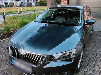 Gebraucht Skoda Superb 190 PS (139 kW) 2017 Grau Kombi