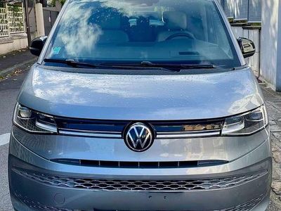 Gebraucht VW Multivan Life 150 PS (110 kW) 2023 Silber Van