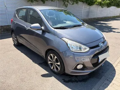 Gebraucht Hyundai i10 Style 87 PS (63 kW) 2014 Grau Kleinwagen