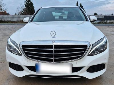 Gebraucht Mercedes C180 Exclusive 156 PS (114 kW) 2015 Weiß Limousine